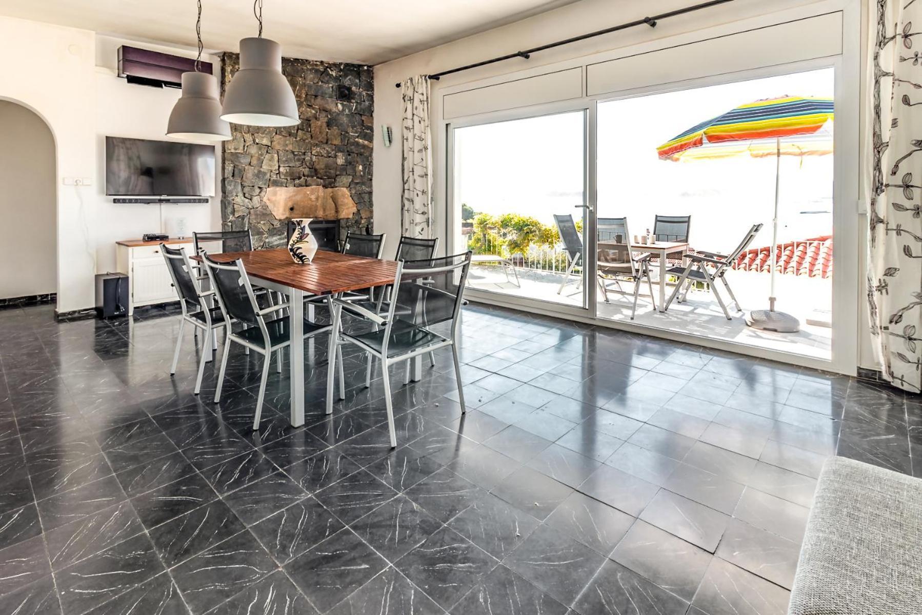 Cap Ras 01 Apartamento Con Terraza Y Vistas ชีโรนา ภายนอก รูปภาพ